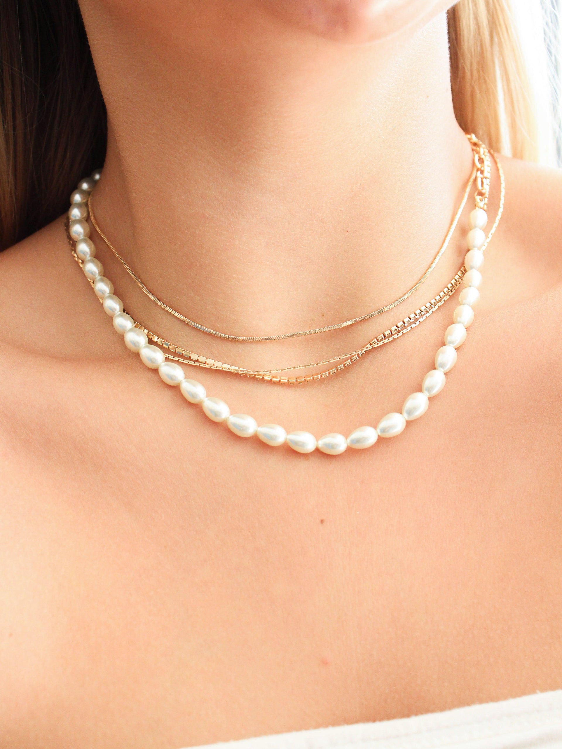 Sweet Moon Pearl Necklace